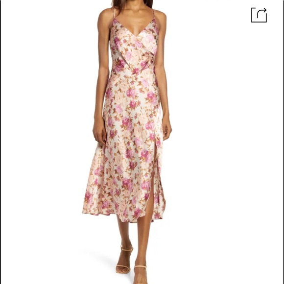 NWT FLORET STUDIOS by ASTR the Label Floral Slipdress Ivory Pink Floral Medium - Picture 1 of 13